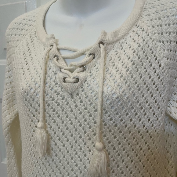 Boho Olive & Oak Louisa Cream Crochet Lace Up Small Sweater - Picture 4 of 9